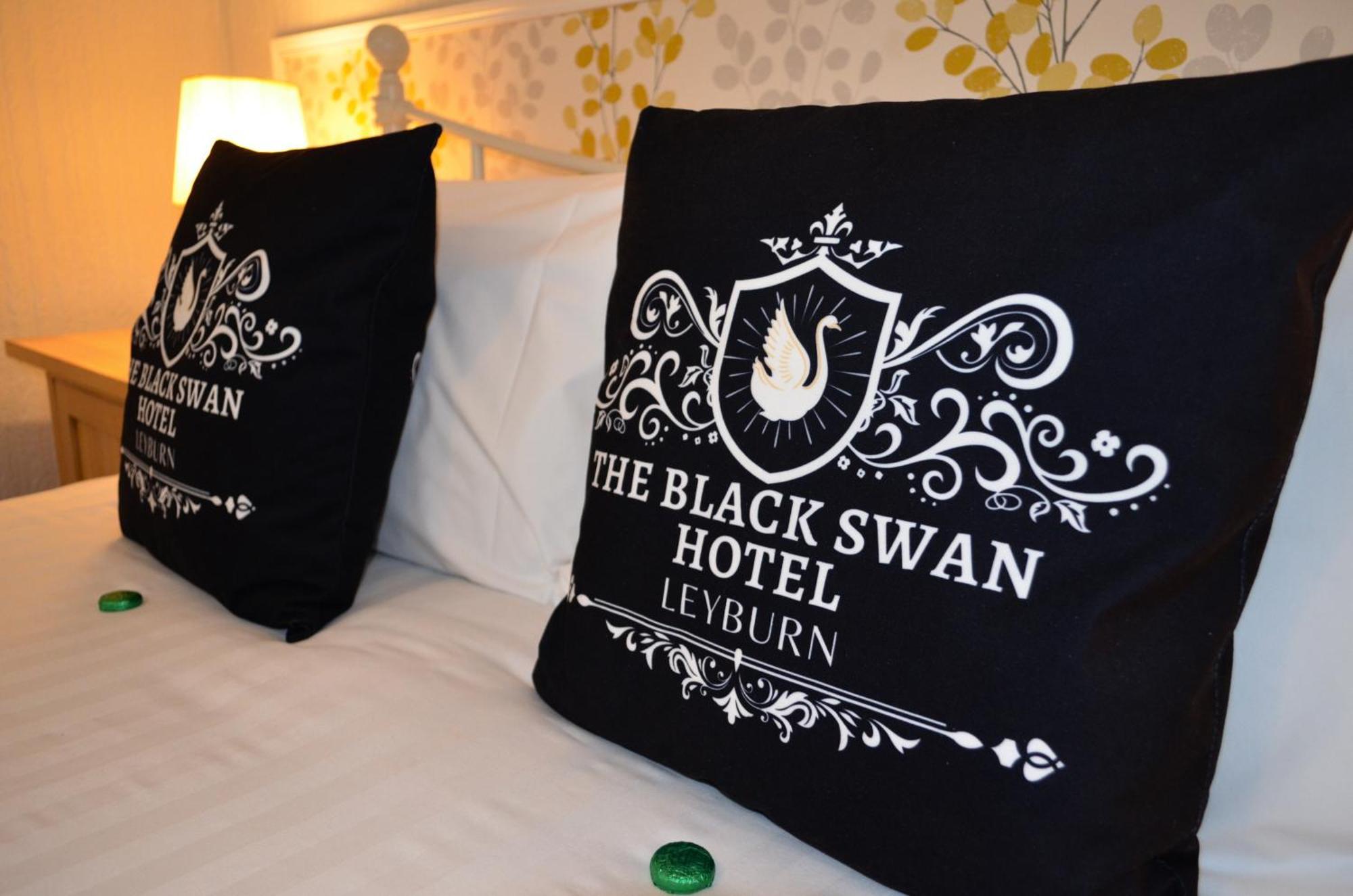 The Black Swan Hotel Leyburn Exterior foto